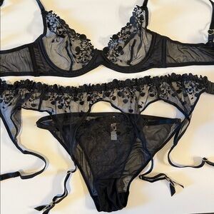 Voight by Valentina Forbidden Fruit Set